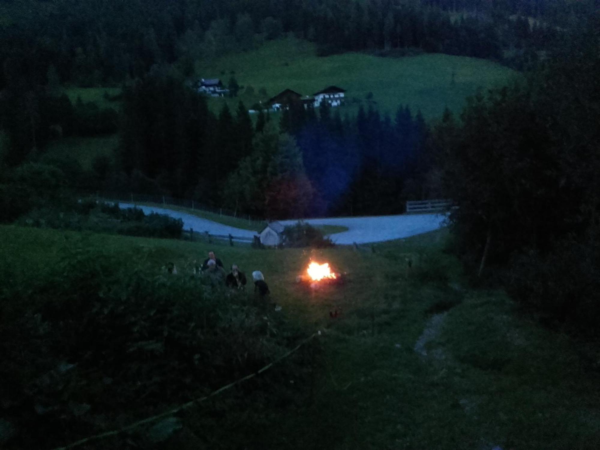 Neudegghof Apartamento Eben Im Pongau Exterior foto